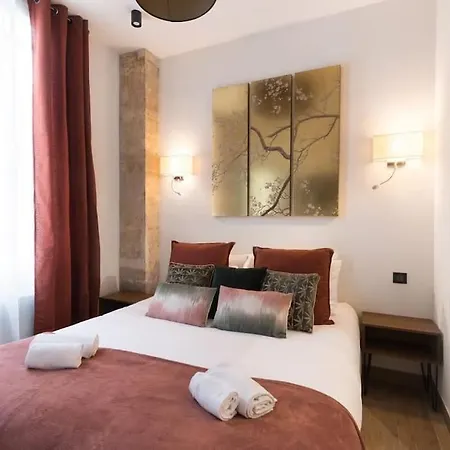 Апартаменты Republique Bastille Chic & Design 6p 2br Париж